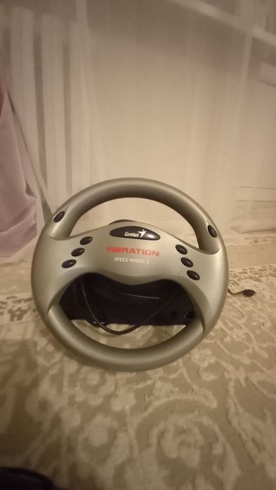 Продам игровой руль для пк