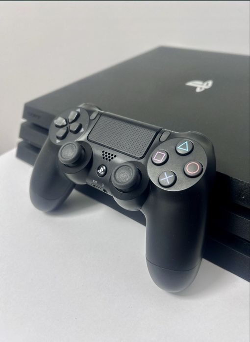 Se vinde ps 4 pro cu memorie de 1T foarte putin folosit