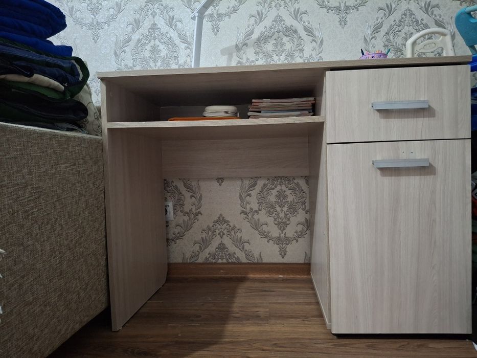 Стол ученический
