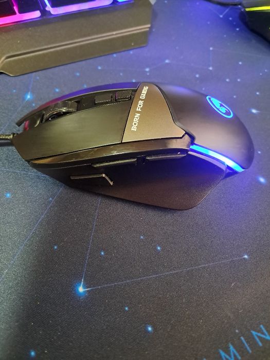 Mouse scorpion m411