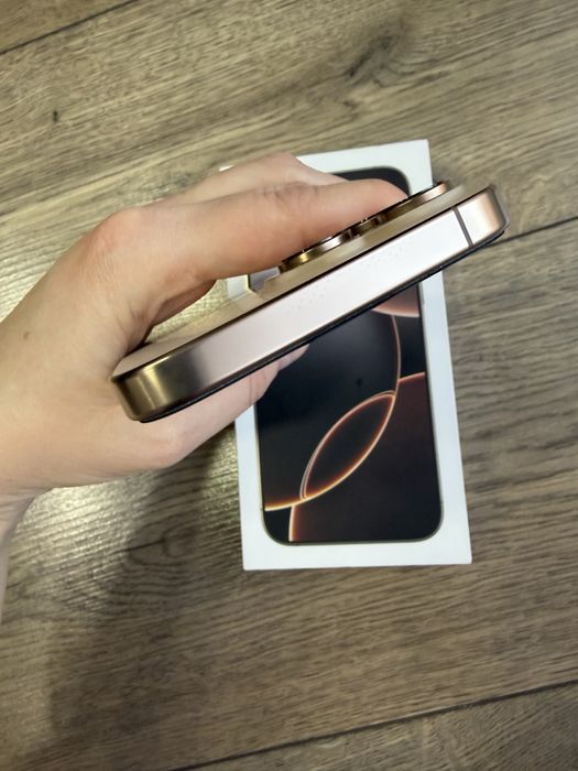 Продается iPhone 16 pro max