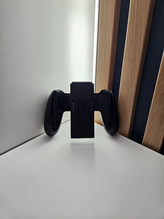 Charging Grip pentru Nintendo Switch