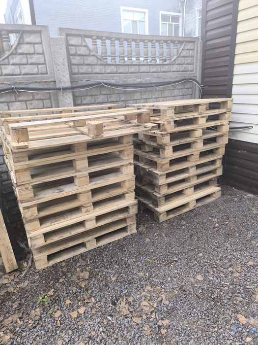 Поддоны и палеты б/у
