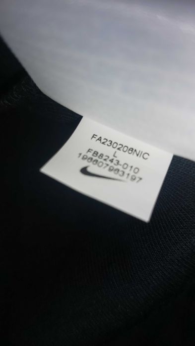 Дамско Горнище Nike Tech Fleece - Размер L (OVERSIZED)