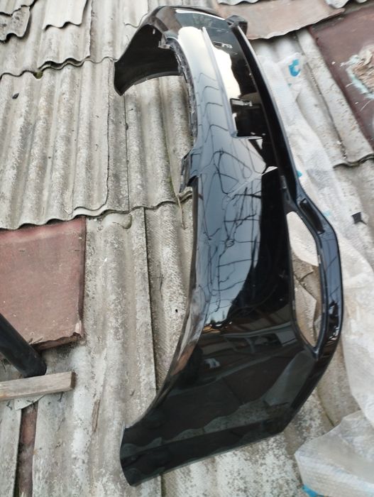 Жентра передний бампер бу в хорошем состоянии