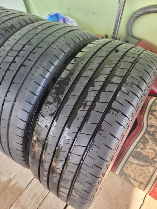 Продам шины-лето bridgeestone-turanza