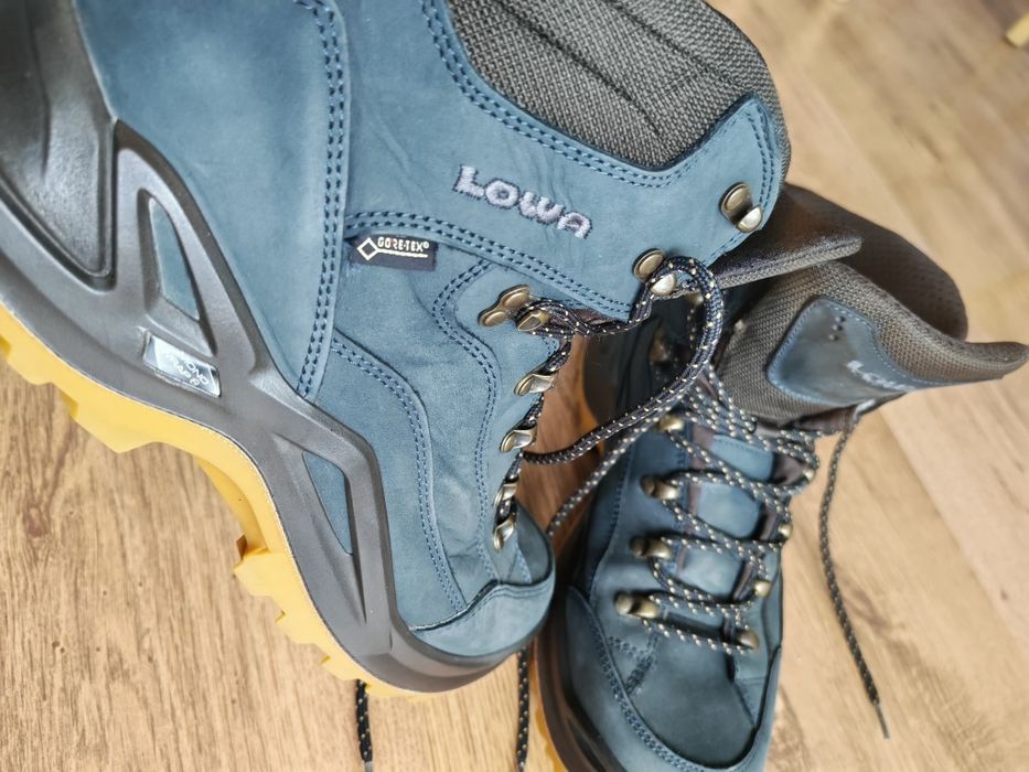 Lowa Renegade Evo GTX MID