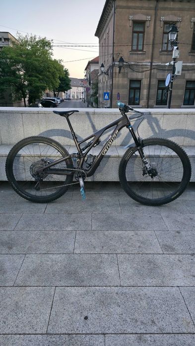 Bicicleta full suspension