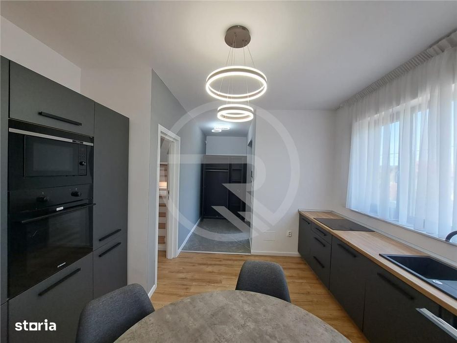 Casa Tip Triplex, 132 mp utili, situata in cartierul Borhanci!