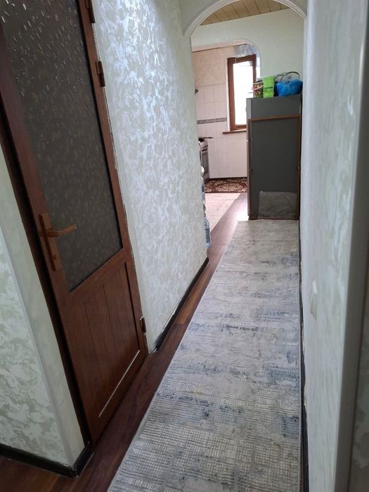 Vogzal parsezdan 2 xonali uy sotiladi