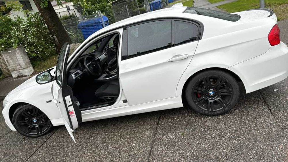 BMW 3 Series 2010 — imagine 5