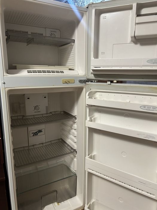 Холодильник в хорошем состоянии