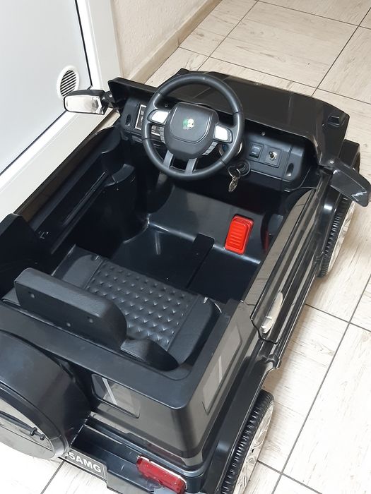 Детская машина электромобиль