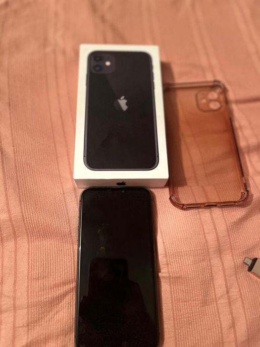 Продам айфон 11