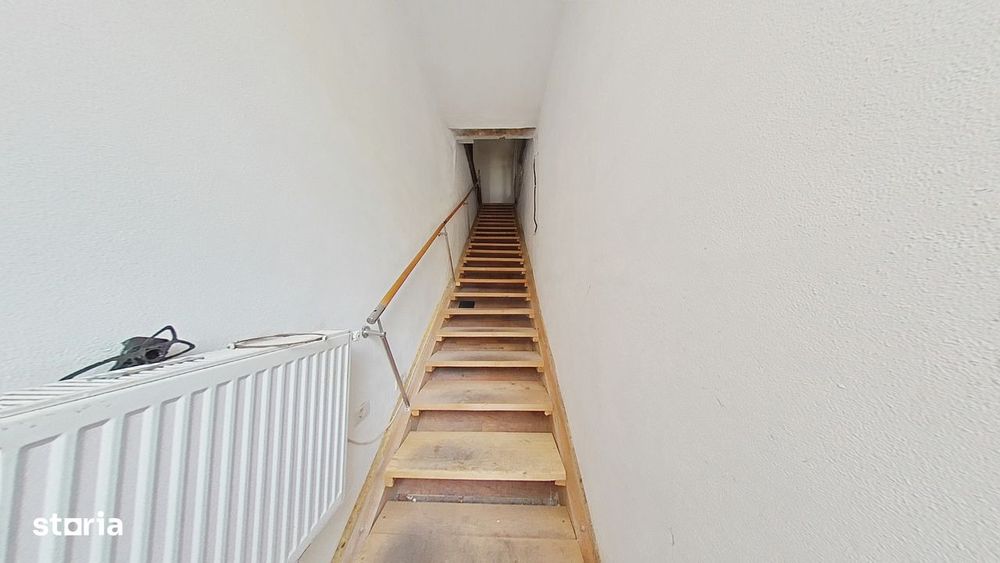 Apartament cu 2 camere de inchiriat – Mansarda, zona Centrala – Ar