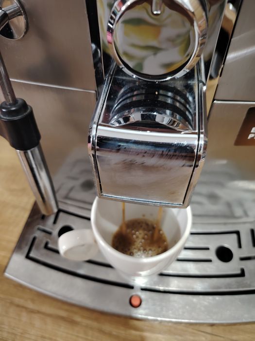 Кафе автомат Saeco Syntia