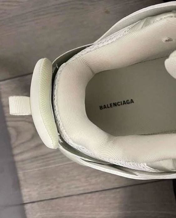 Balenciaga track