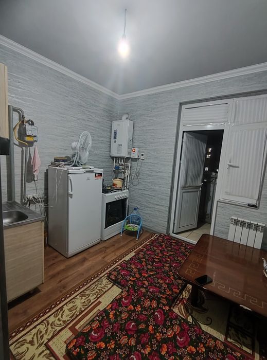 Сергили чоштепа метро 1чи бекати 1хона 40квадрат евра 38ярим