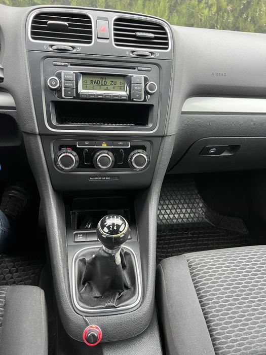 VOLKSWAGEN Golf 2010 — imagine 3
