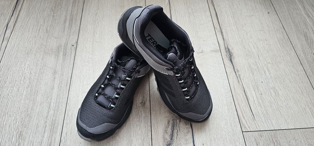 Почти нови.Спортни Adidas Terrex, непромокаеми Gore-Tex,