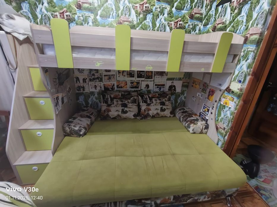 Двухъярусная кровать-диван