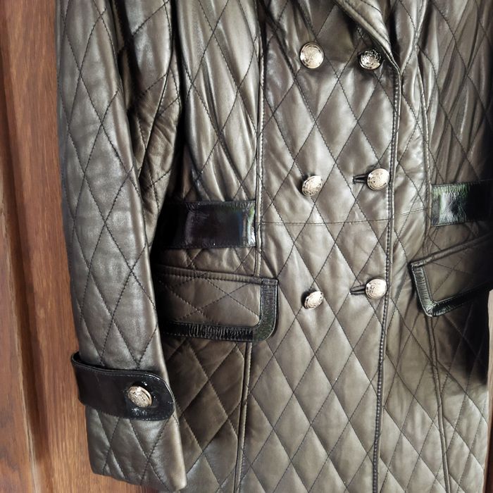 Продам женское кожаное пальто