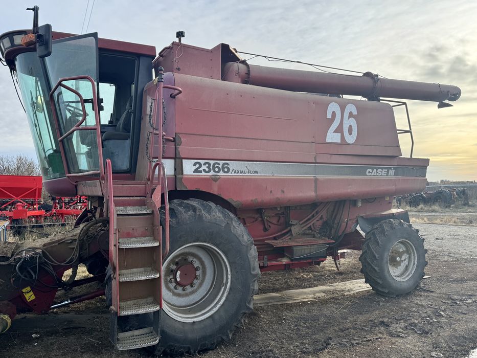 Комбайн Case 2366
