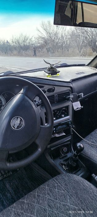 Nexia 2 ,1,6 sotiladi