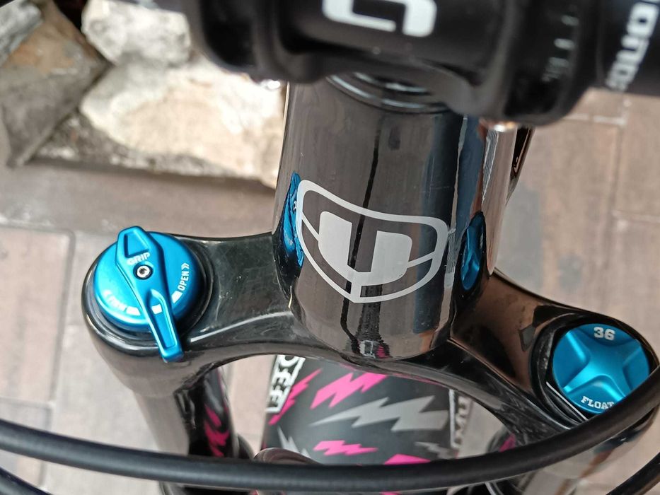 Vând bicicleta mondraker foxy 2022