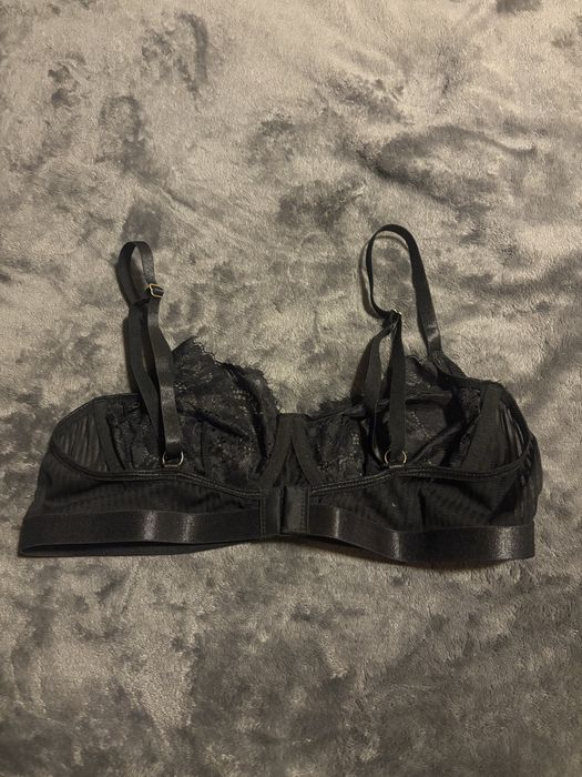 Нов, закупен е от ABOUT YOU.