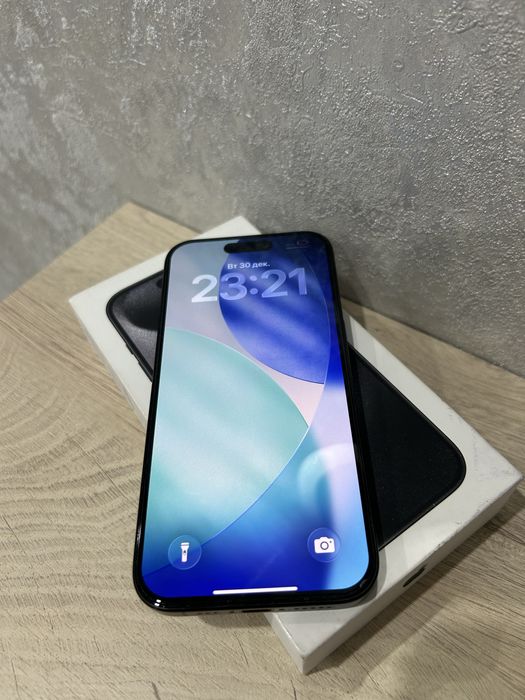 Продам айфон 15 про 256гб