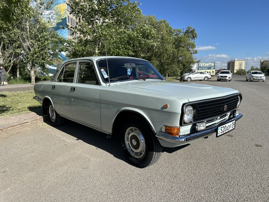 Автомобиль Волга ГАЗ-2410.