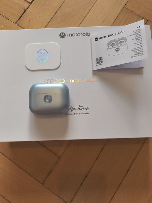 Moto razr 60 swarorski