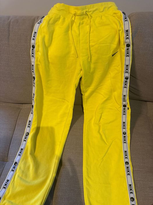 Спортно долнище Nike