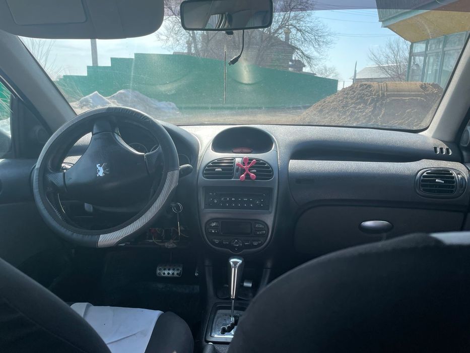 Продам Peugeot 206
