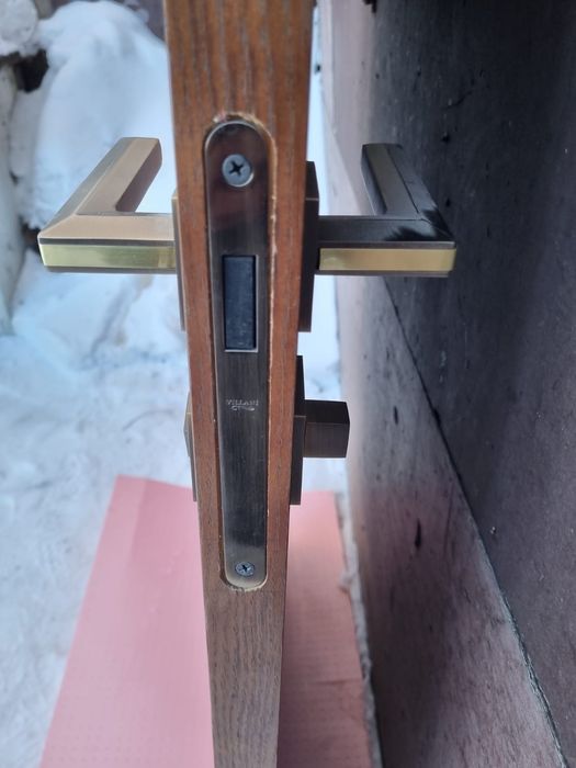 Продам дверей отличное!