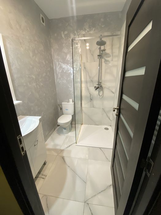 Curățenie în scări de bloc,birouri și întreținere spații verzi!!!