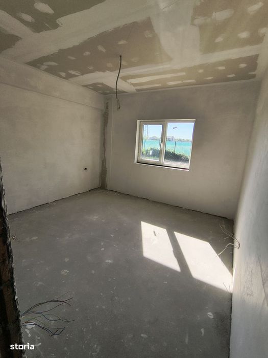 Casă nouă cu 4 camere în zonă liniștită