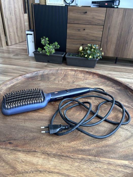 Електрическа четка за изправяне на коса Philips