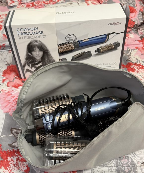 Perie rotativa empowered by Cristina Ich Frizz-Free Airbrush 1000W