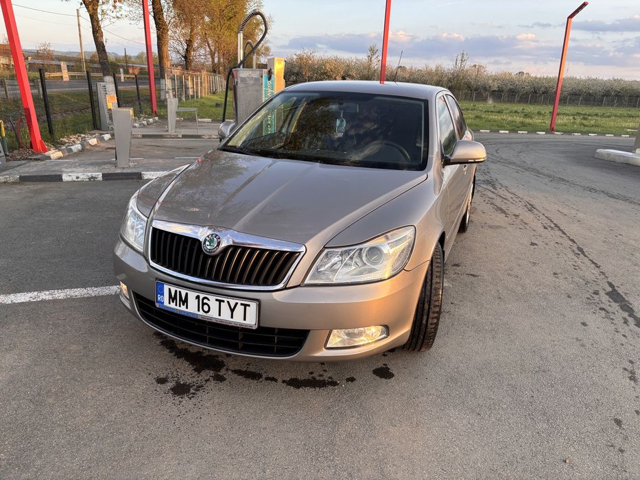 Vand Skoda octavia II (facelift) culoare deosebita/ DSG