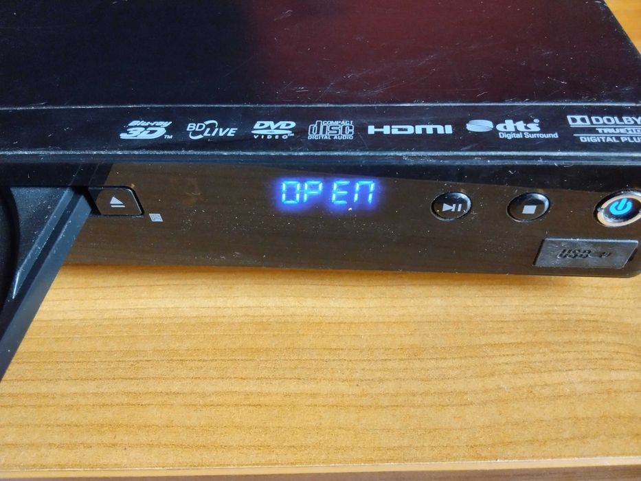 оригинален Блу Рей дивиди юесби плеър с дистанционо-Английски