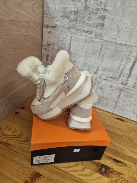 Кроссовки зимние