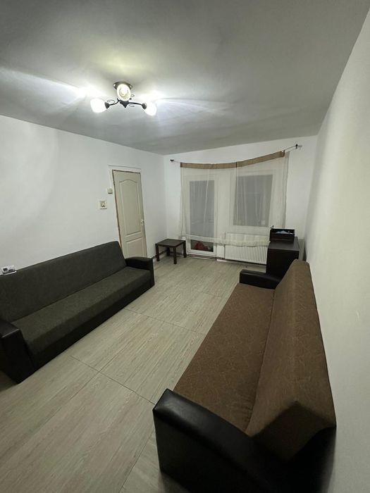 Inchirez garsoniera/apartament o camera