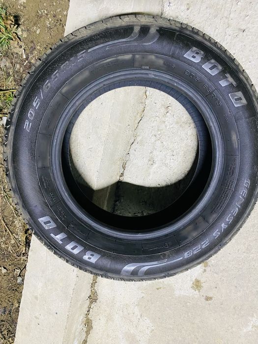 Продам шину летние комплект фирма ВОТО