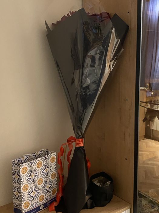 Метровые розы 11 штук премиальные