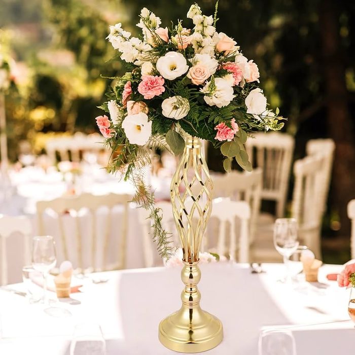 Златни вази за цветя тромпети Поставка за цветя