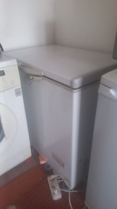 Продам ларь морозильную