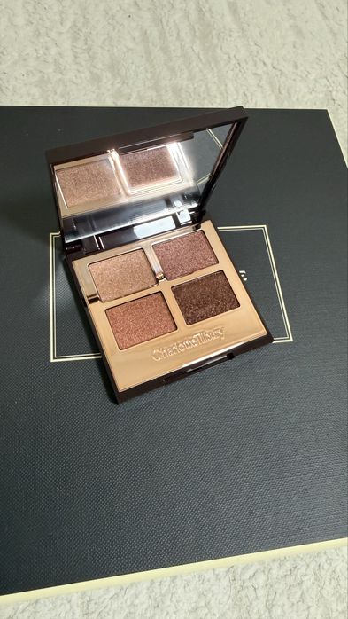 Тени Charlotte Tilbury