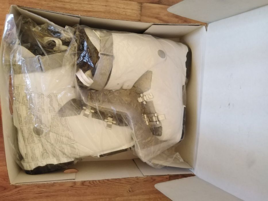 Чисто нови дамски ски обувки Tecnika Esprit 70